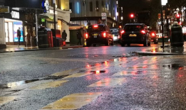 雨天视频,捕捉城市雨景的瞬间魅力